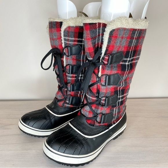 Skechers Highlander KLONDIKE Buffalo Plaid
Black & Red Lace Boots 6.5 - Picture 8 of 13